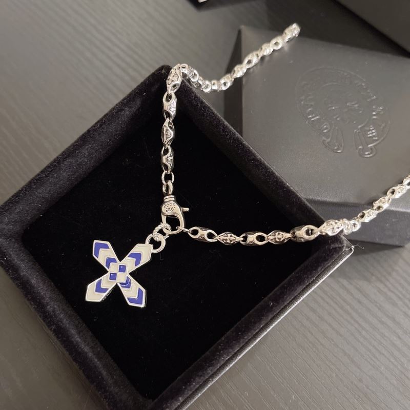 Ch**me He**ts necklaces